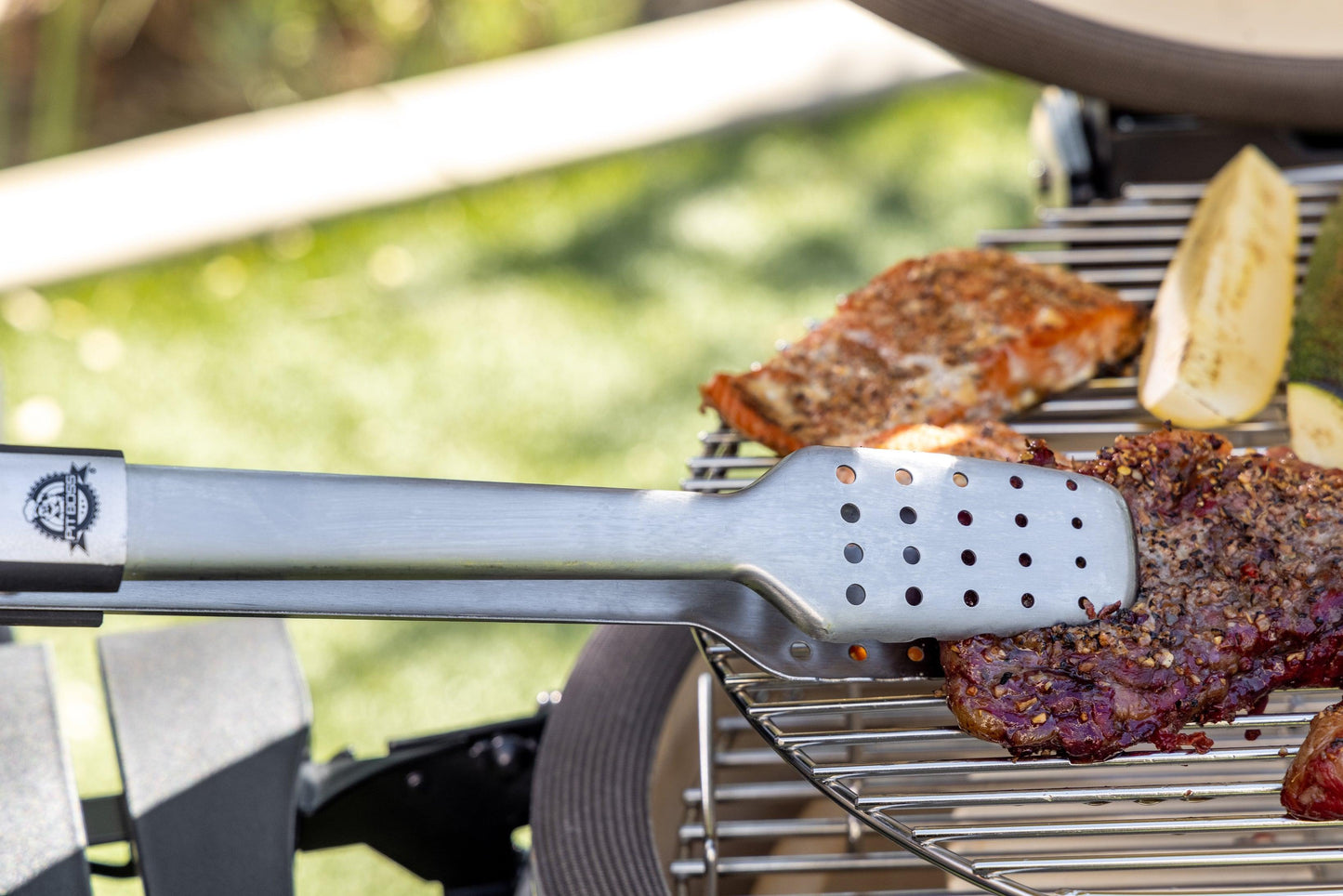 Pit Boss K24 24 (60cm) Black Ceramic Kamado BBQ with Cover